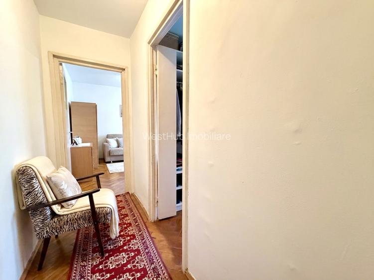 COMISION 0%-Apartament 4 camere cu boxa, etaj 3 - zona Dacia - 5