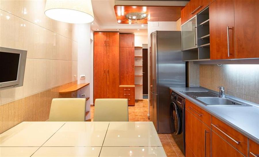 Apartament 2 camere Metroul Brancoveanu