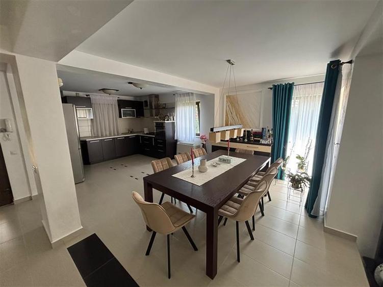 Casa exclusivista - complet mobilata si utilata - la doar 2,7 km de centrul oras