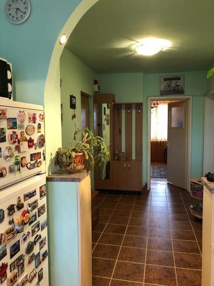 Apartament 3 camere Grigorescu decomandat etaj 2/4 cu parcare