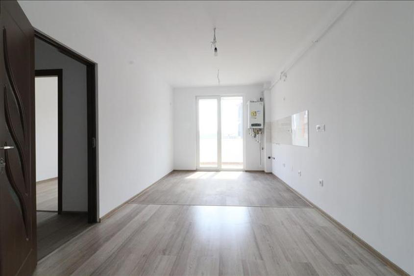Apartament cu 4 camere boxa si parcare, 89 mp Pacurari, bloc nou