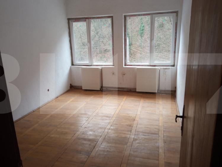 Spital de vanzare, 3000 mp, zona Nadrag