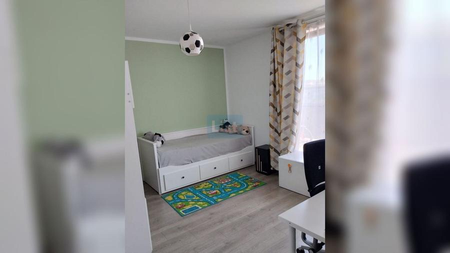 Apartament cu 3 camere de vânzare, Mărăști