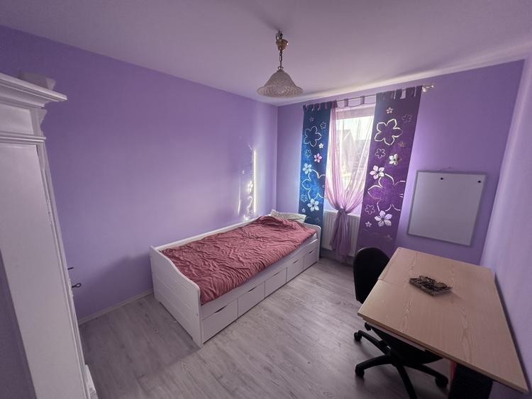 Vilă 330 mp utili + 970 mp teren, zona Independentei