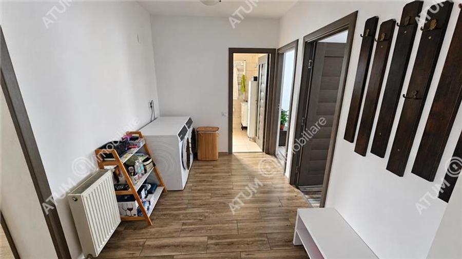 Apartament 3 camere etajul 1 si 2 locuri de parcare zona Arhitectilor