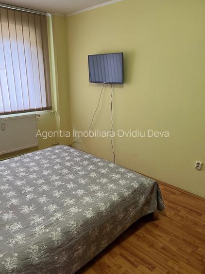 Vand apartament 2 camere decomandat in Deva, situat pe  Bld. Balcescu, etaj 2, - 2