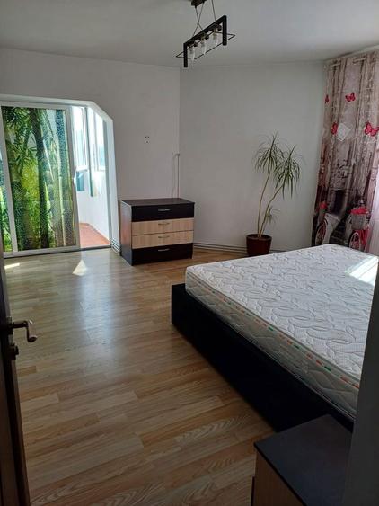 Apartament 3 camere – Zona Big (Bratiănu) – Mobilat, Utilat, Loc parcare