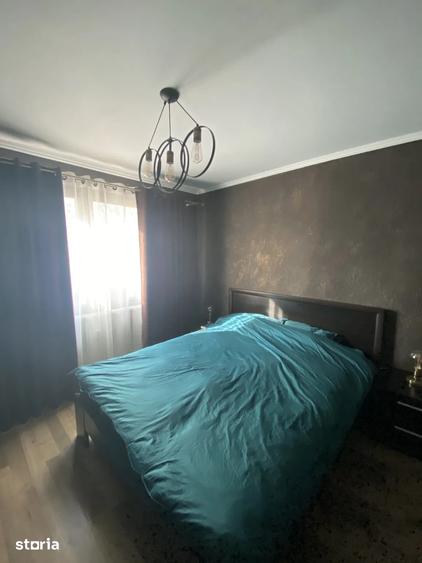 Tei 2 camere renovat cu balcon