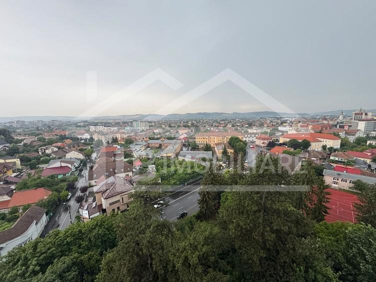 Apartament cu 2 camere, 50 mp, decomandat, Zona Semicentrala
