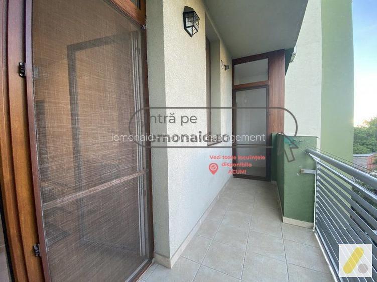 Apartament 2 camere + loc de parcare acoperit - str. Martir Paris Janos - 11