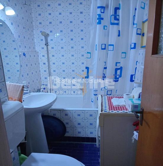 APARTAMENT 3 CAMERE DECOMANDAT SEMIDECOMANDAT - 7