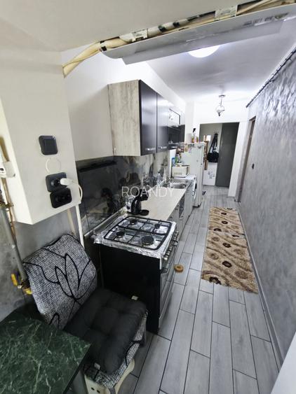 ROANDY-Garsoniera renovata,complet mobilata si utilata-9 Mai - 3