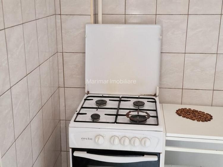 Dorobanti, I.N.G, Rovere Mobili, stradal - 6