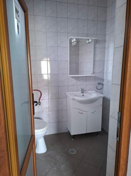 VILA S+P+E+M  cu SPATIU COMERCIAL  central in Nadlac