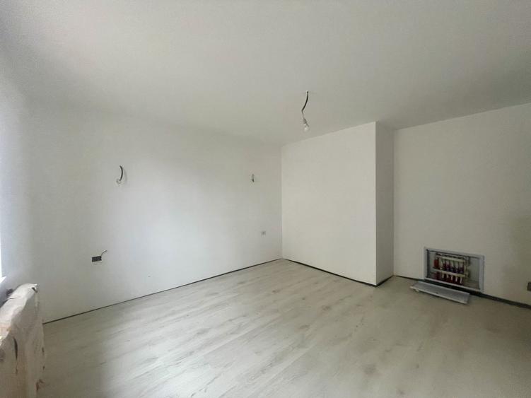 CASA INDIVIDUALA MODERNA | 600 MP TEREN | GARAJ | RADAUTI