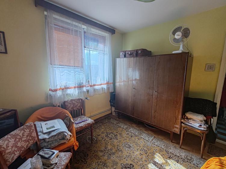 Apartament 2 camere liber la vanzare zona Astra - Planete