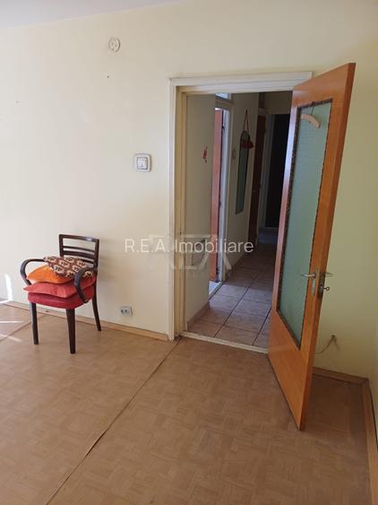 2 camere, 5/8, 52 mp, bloc 1985- Crangasi-Str. 9 Mai - 2