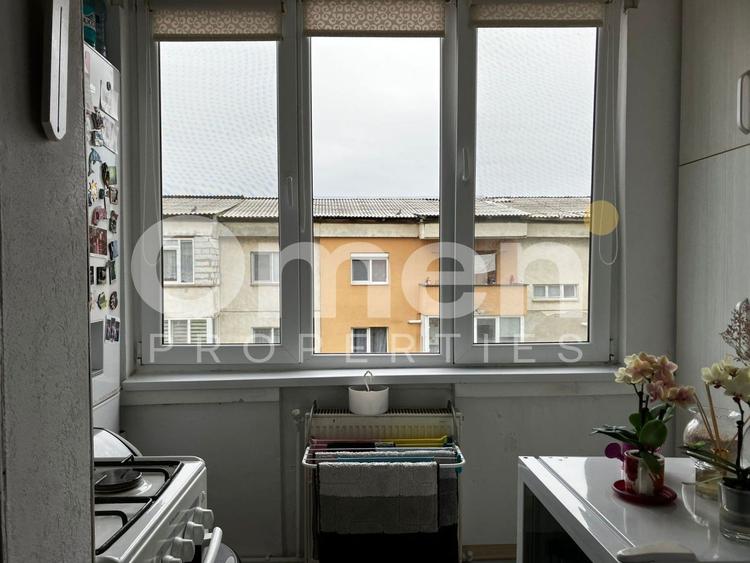 Apartament 2 camere decomandat - 56 mp - Etaj 4 - Marasesti
