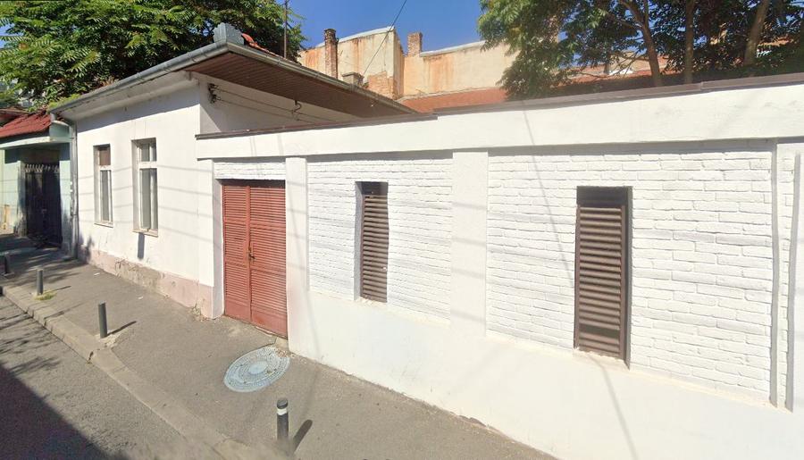 DE VÂNZARE — Două apartamente în zonă ultracentrală