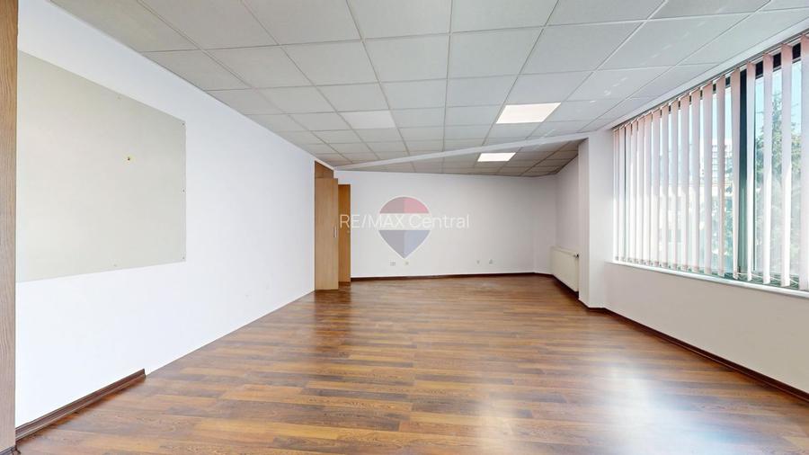 Spațiu de birouri de închiriat, Centrul Civic Brașov, lângă AFI Brașov - 11