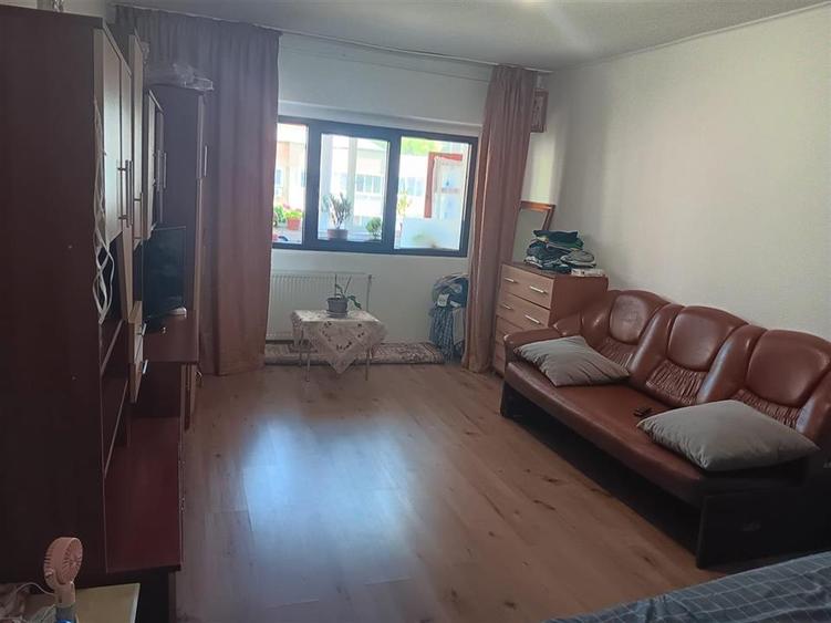 Apartament 3 camere 82mp Pacurari - Petru Poni