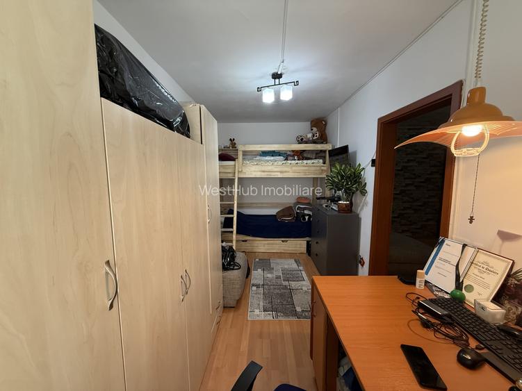 Apartament cu 2 camere, 39 mp utili + balcon, etaj 4/5 -  Dacia - 3