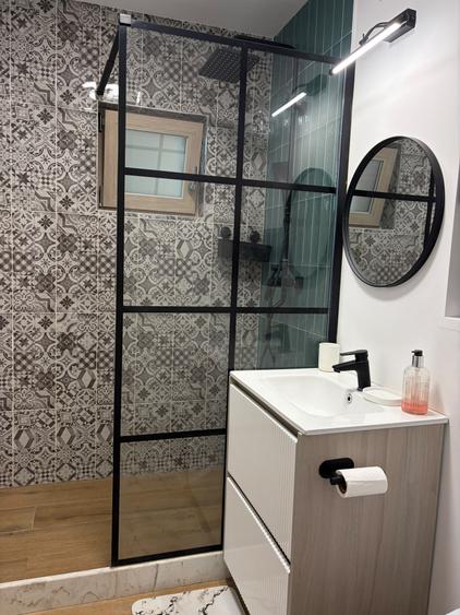 Apartament mobilat si utilat modern , centrala gaz, Faleza Nord