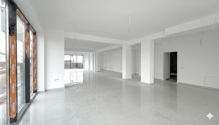 Spatiu comercial,8 locuri de parcare incluse, 156 mp, Sanpetru-Roka Village