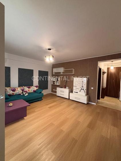 Apartament 2cam, decomandat, centrala proprie, parcare privata, metrou - 2