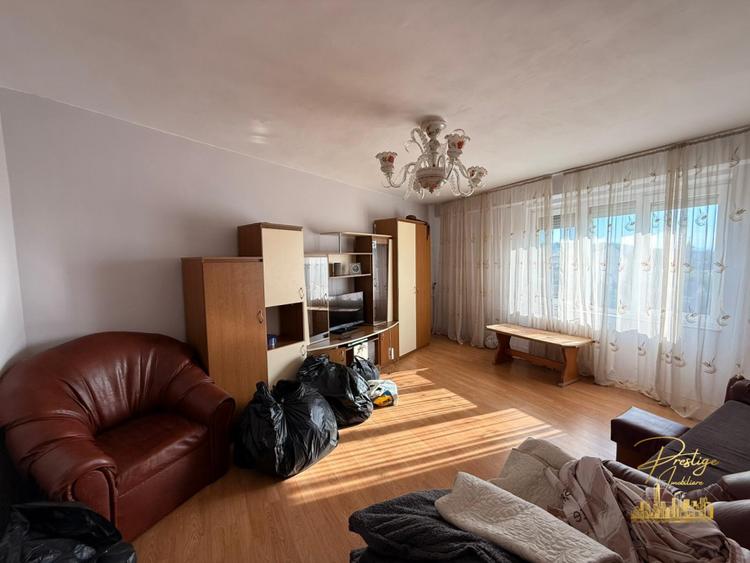 Apartament cu 3 camere de inchiriat in zona Cantemir - Oradea