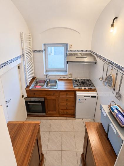 Casă cu 4 camere - centru istoric - Sibiu, Str. Bastionului