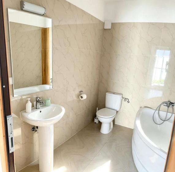 Casă/Vila cu 5 camere, gata de utilizare, Drumul Fermei