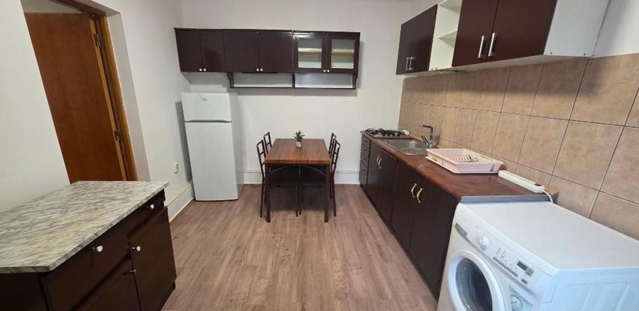 Apartament 3 Camere | Semidecomandat | 13 Septembrie | Centrala Proprie