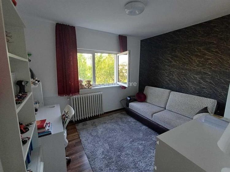 berceni-strada Drumul gazarului-apartament 3 camere - 6