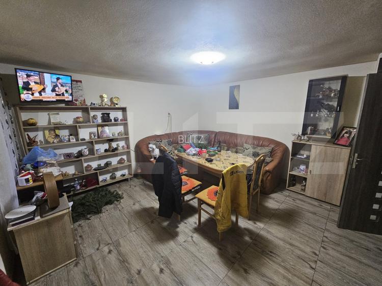 Casă cu 3 camere și grădină, aproape de centrul orașului Câmpeni - 13