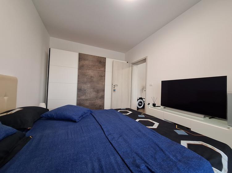 Apartament 3 camere-bloc nou-etaj 1-65 mp+balcon 10 mp+loc de parcare-Buziasului