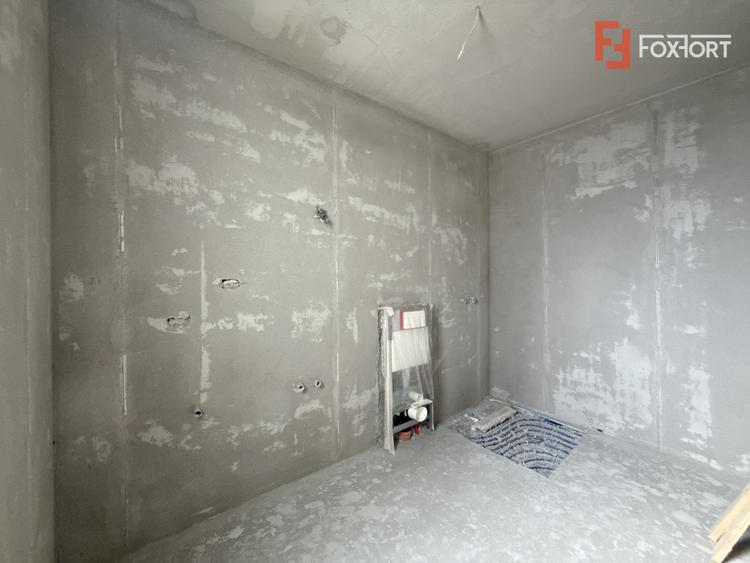 Duplex cu 4 camere de vanzare si teren de 335 mp - zona Sacalaz