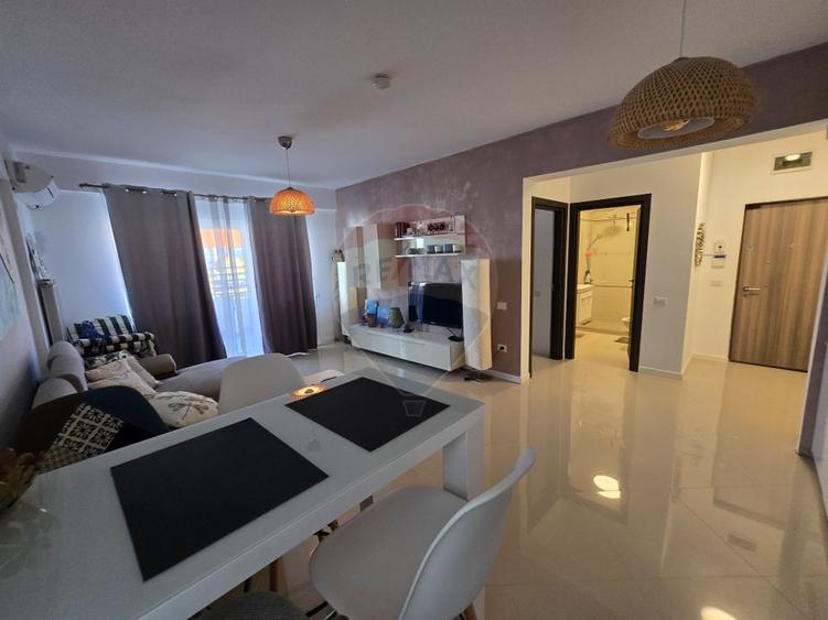 Apartament si loc parcare în zona promenada Mamaia Nord, Constanta