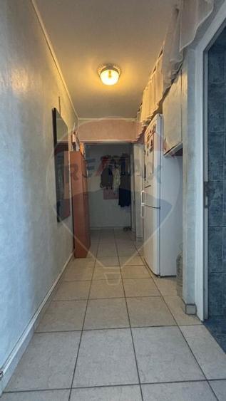 Apartament cu 3 camere de vanzare Mangalia gara