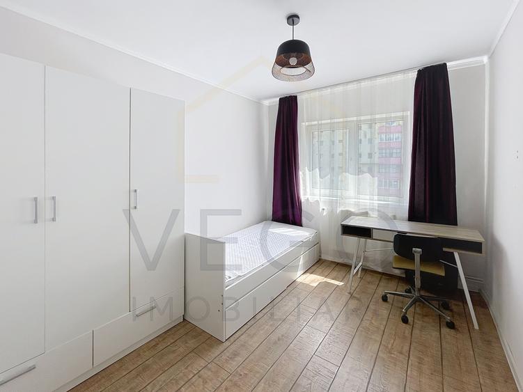 Apartament cu 3 camere, decomandat, 65 mp, situat in zona Big Manastur