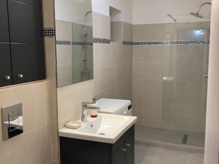AP. 2 CAMERE- PIATA UNIRII, MOBILAT/UTILAT MODERN, METROU 7 MINUTE