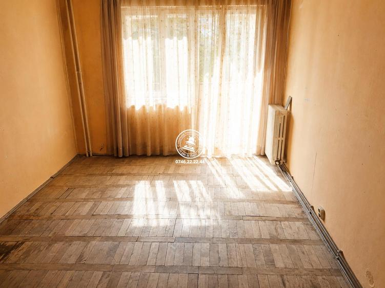 Apartamenr cu 3 camere decomandat de vanzare zona PACURARI - IASI