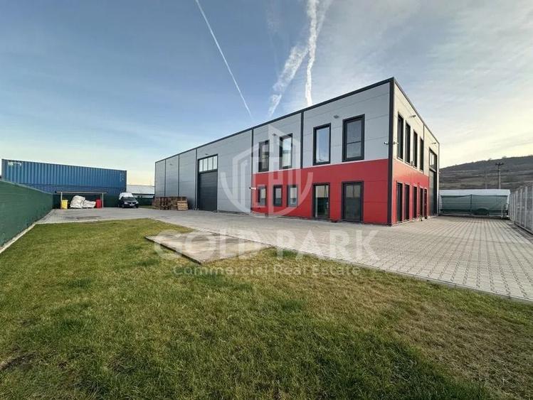 Spatiu Industrial - Showroom - 590 mp. Acces TIR