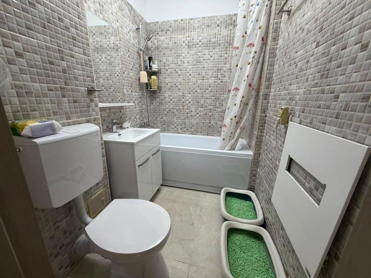 Titan 3 Camere Bloc 1969 Caramida Instalatii Schimbate Centrala  6 Min Metrou