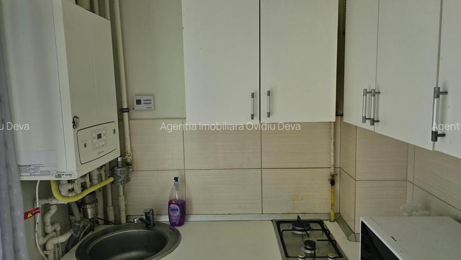 Inchiriez garsoniera in Deva, zona Dacia, etaj 3, bloc de 4 etaje, mobilata - 10