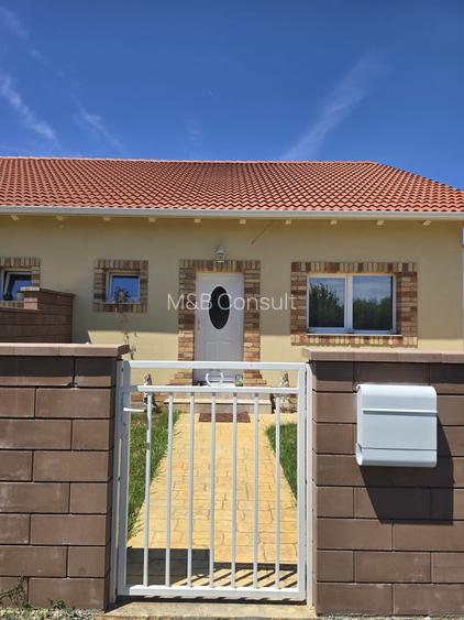 Duplex pe parter, mobilat și utilat complet, teren 300 mp – Bucovăț - 3