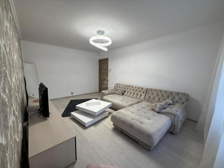Complex Studentesc. Mobilat si utilat complet. Centrala proprie.