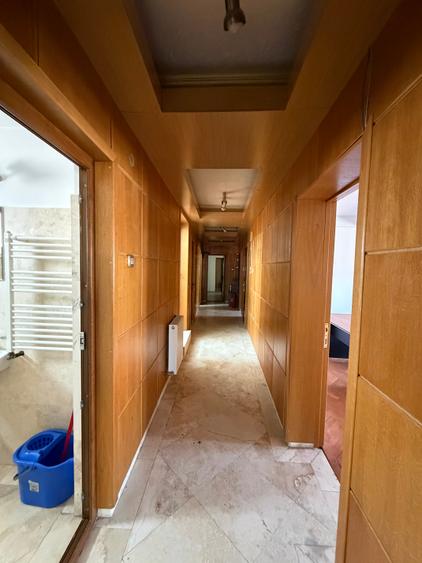 Piata Romana, 4 camere nemobilate, etaj 4/P+5, 115mp