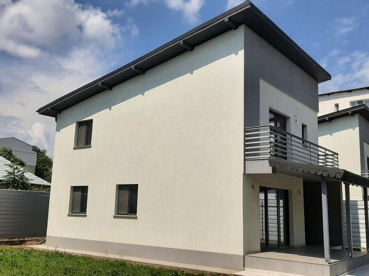 Casa Focsani-35% AvansParter+Etaj4Dormitoare,2Bai,Bucatarie OPEN-SPACE