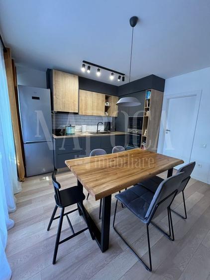Apartament 3 camere de vanzare in Floresti